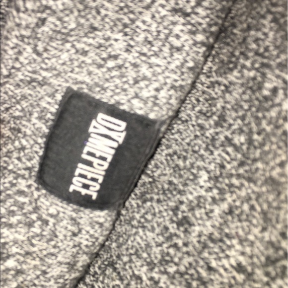 Dimepiece brand Ain’t No Wifey beanie - Picture 4 of 5